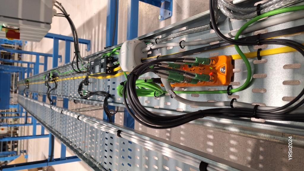 Conveyor wiring