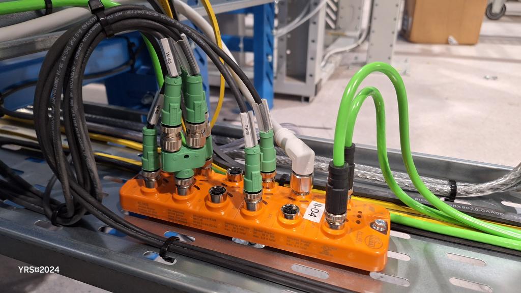 Conveyor wiring